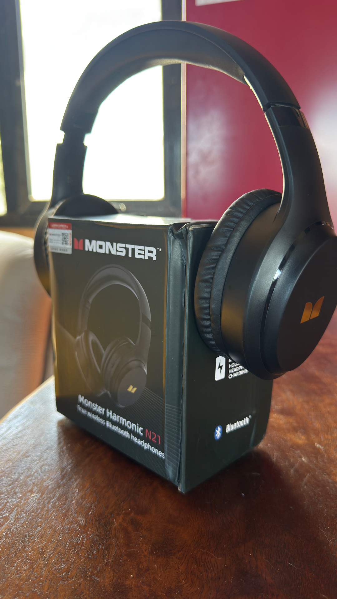 Monster Harmonic N21 Bluetooth Headphones